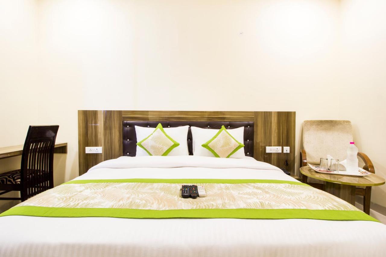 Fabhotel Signature Cyber Park เดลี ภายนอก รูปภาพ