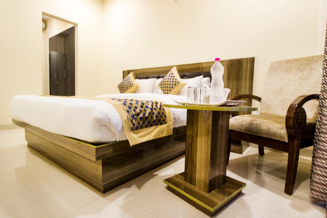 Fabhotel Signature Cyber Park เดลี ภายนอก รูปภาพ