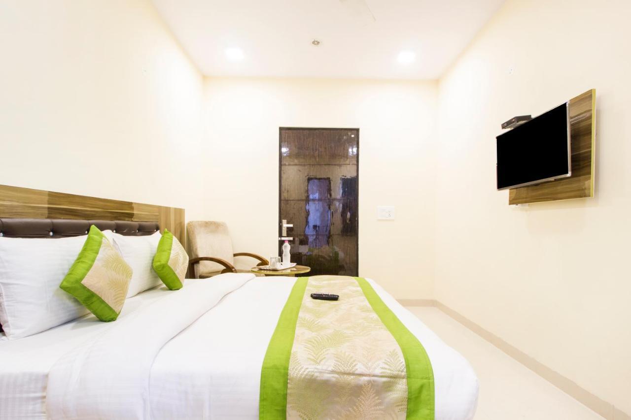 Fabhotel Signature Cyber Park เดลี ภายนอก รูปภาพ