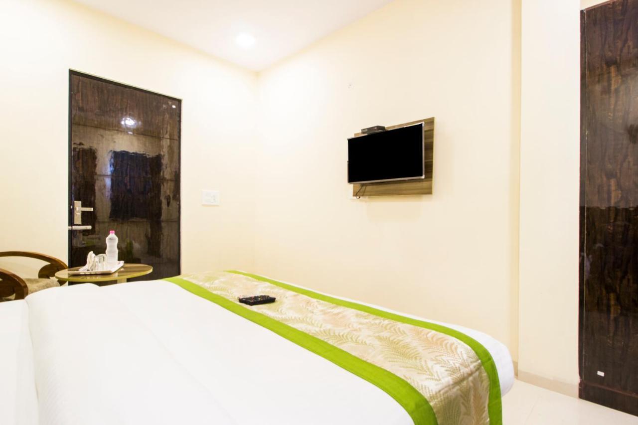 Fabhotel Signature Cyber Park เดลี ภายนอก รูปภาพ