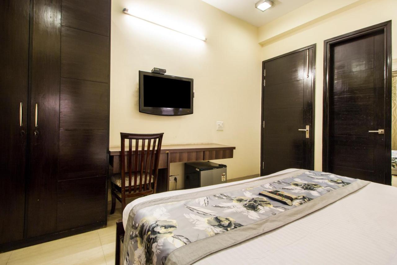 Fabhotel Signature Cyber Park เดลี ภายนอก รูปภาพ