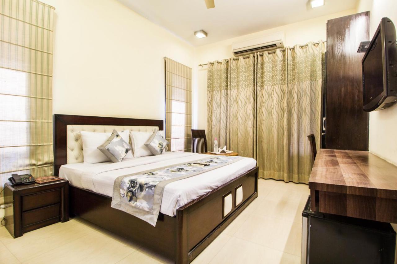 Fabhotel Signature Cyber Park เดลี ภายนอก รูปภาพ